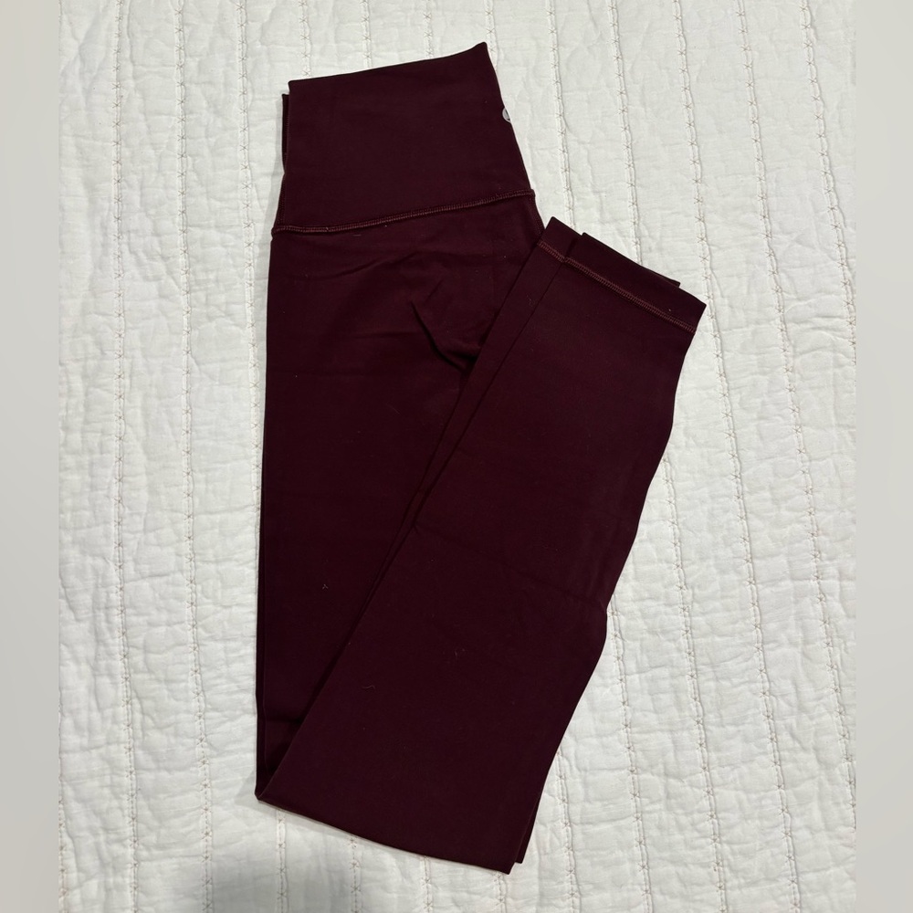 Lululemon Wunder Under 28”